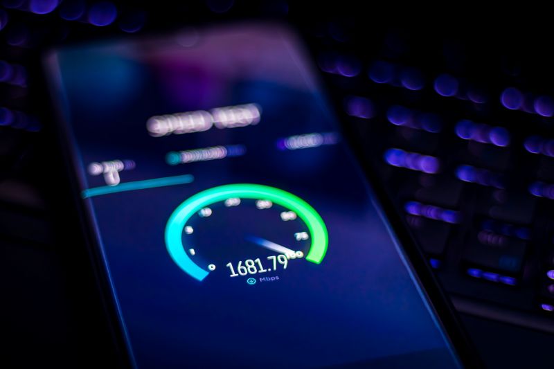 internet speed test on mobile device